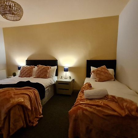 4 Bedroom Luxury House. Bike Park Wales. Secure Bike Store. Brecon Beacons Dowlais Extérieur photo