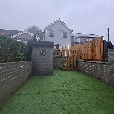 4 Bedroom Luxury House. Bike Park Wales. Secure Bike Store. Brecon Beacons Dowlais Extérieur photo