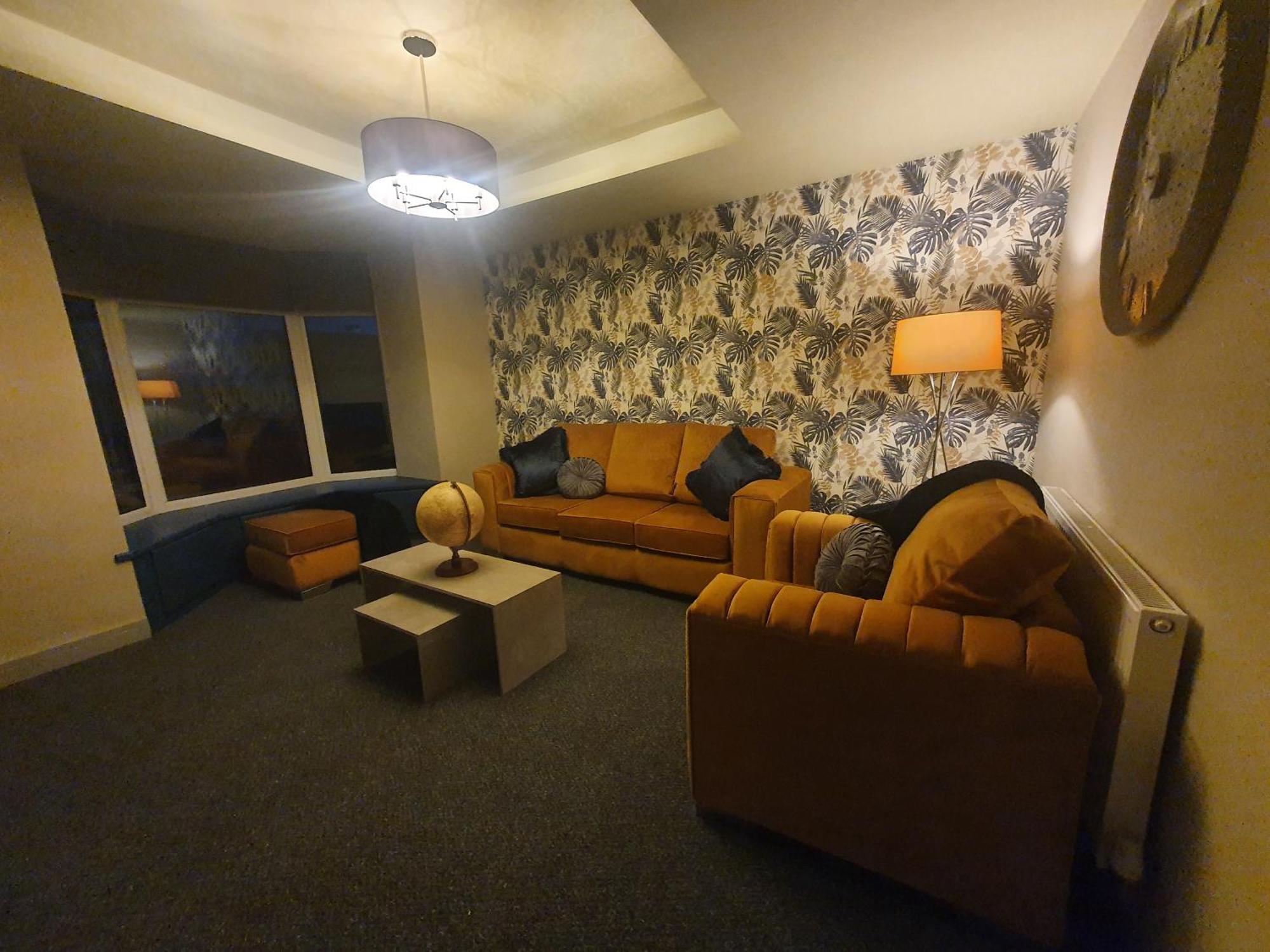4 Bedroom Luxury House. Bike Park Wales. Secure Bike Store. Brecon Beacons Dowlais Extérieur photo
